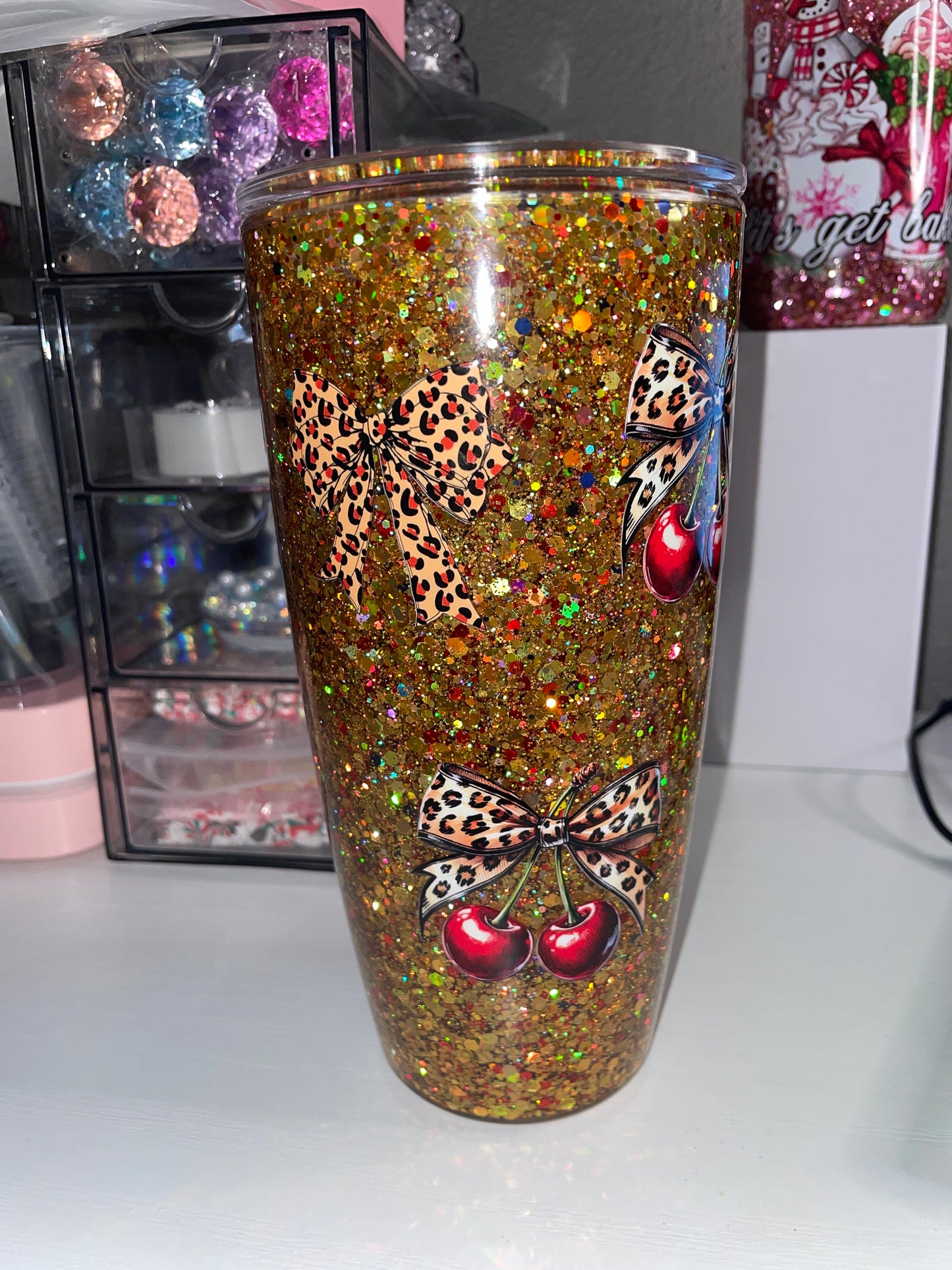 24oz Cherry & Bows Gold Tumbler